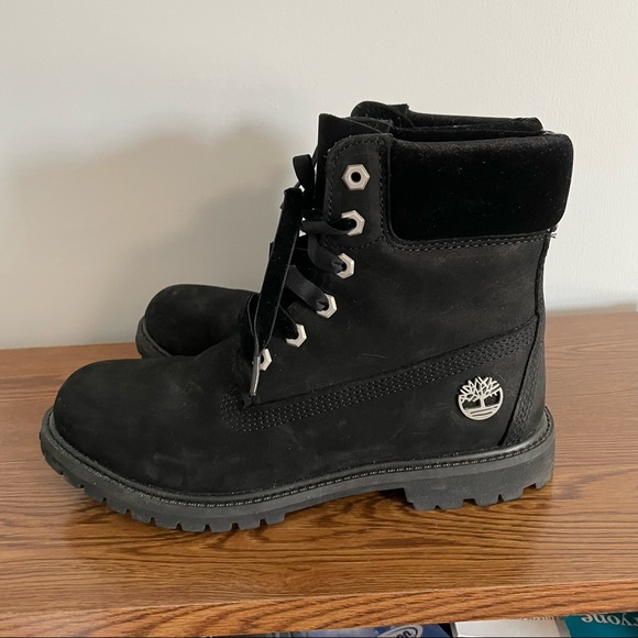 Timberland Boots with Velvet Details - Picture 4 of 6